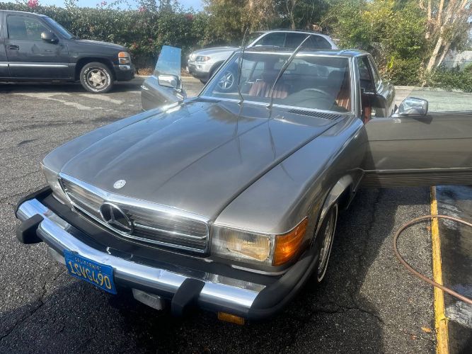 Mercedes-benz-380sl-1983-Gray-5