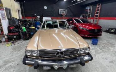 Mercedes-benz-380sl-1984-8