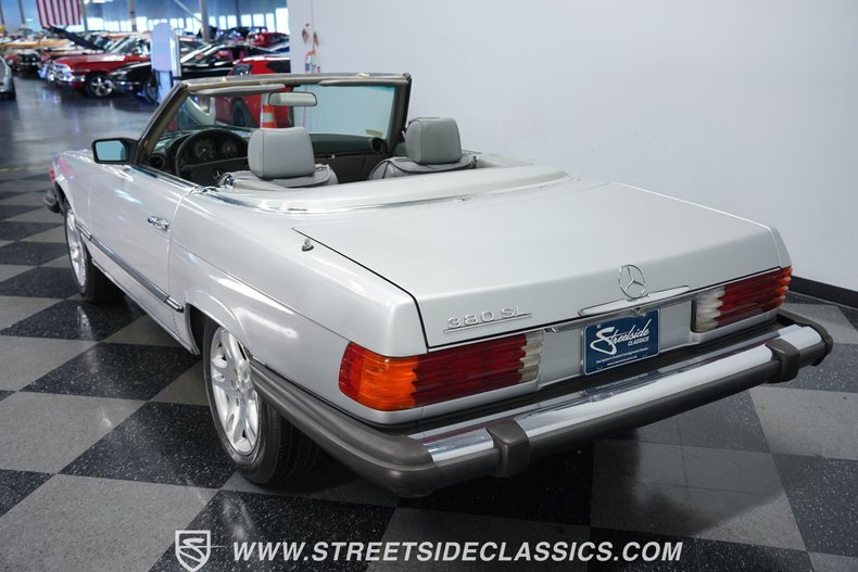 Mercedes-benz-380sl-1984-Astral-Silver-Gray-12