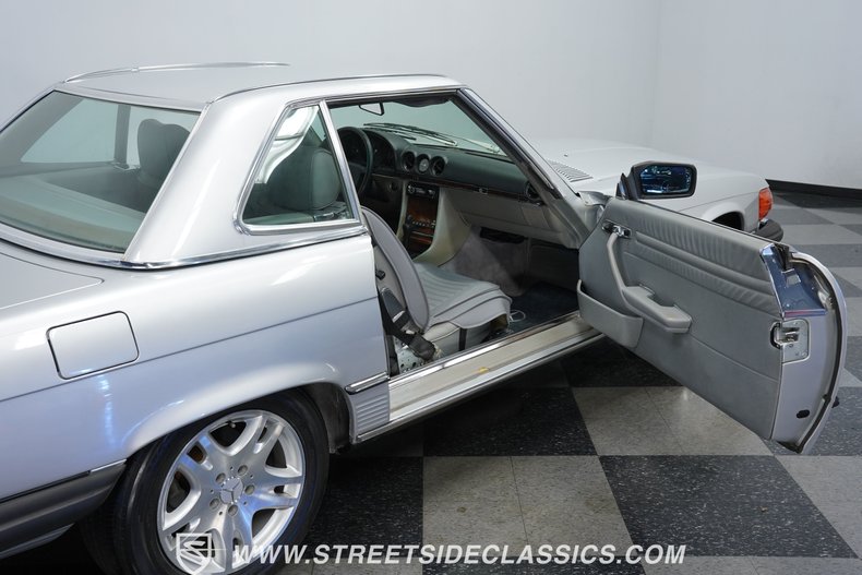 Mercedes-benz-380sl-1984-Astral-Silver-Gray-42
