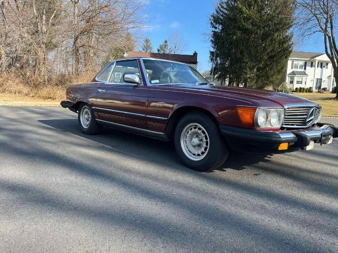 Mercedes-benz-380sl-1985-13