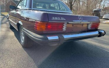 Mercedes-benz-380sl-1985-9