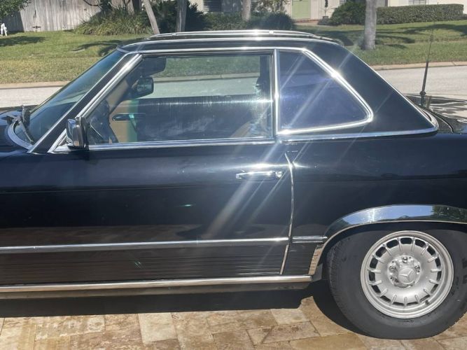 Mercedes-benz-380sl-1985-Black-21