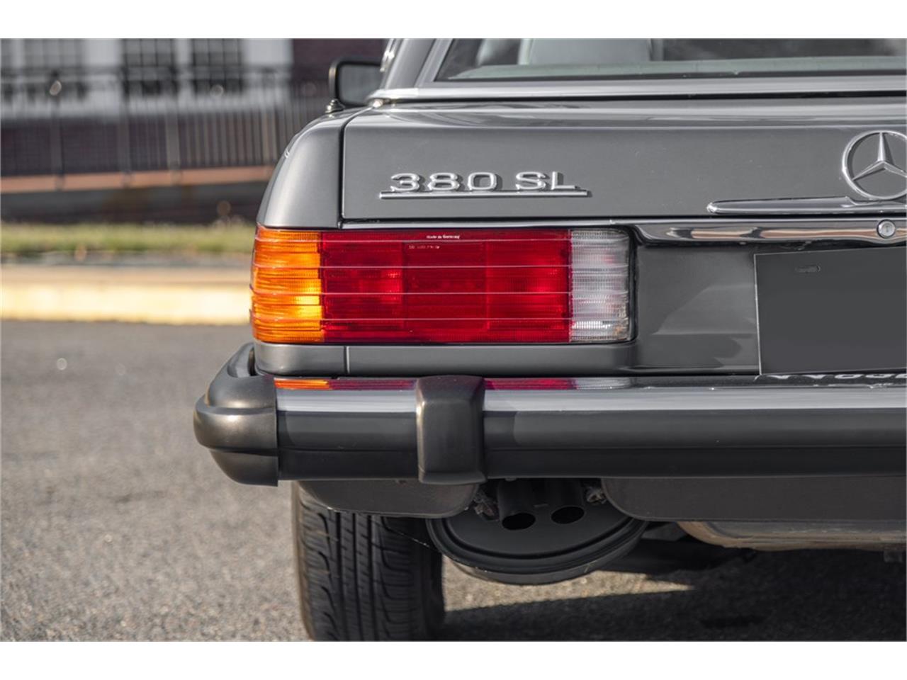 Mercedes-benz-380sl-1985-Gray-Gray-Blue-21