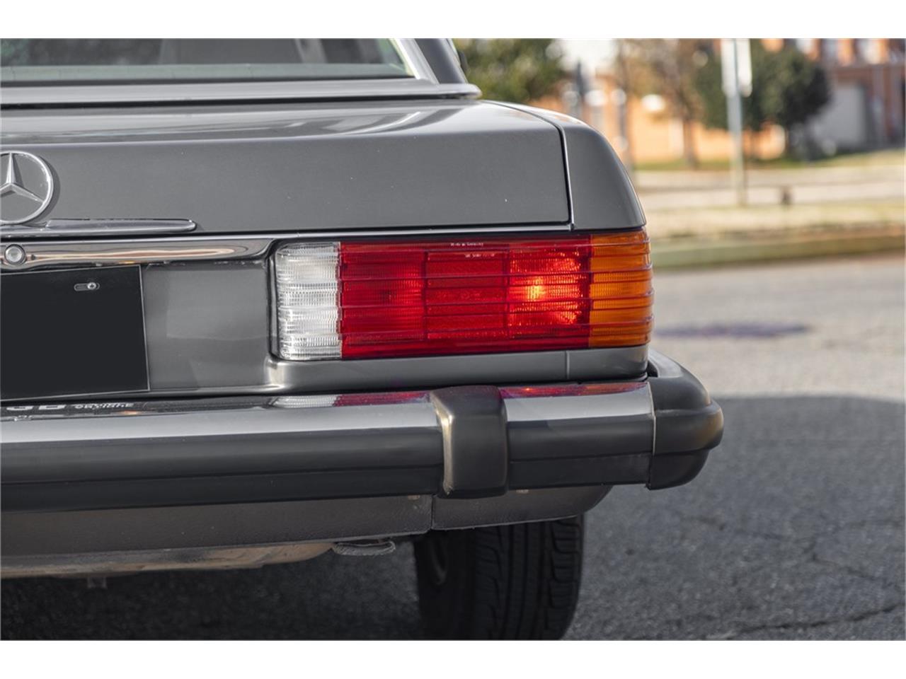 Mercedes-benz-380sl-1985-Gray-Gray-Blue-32