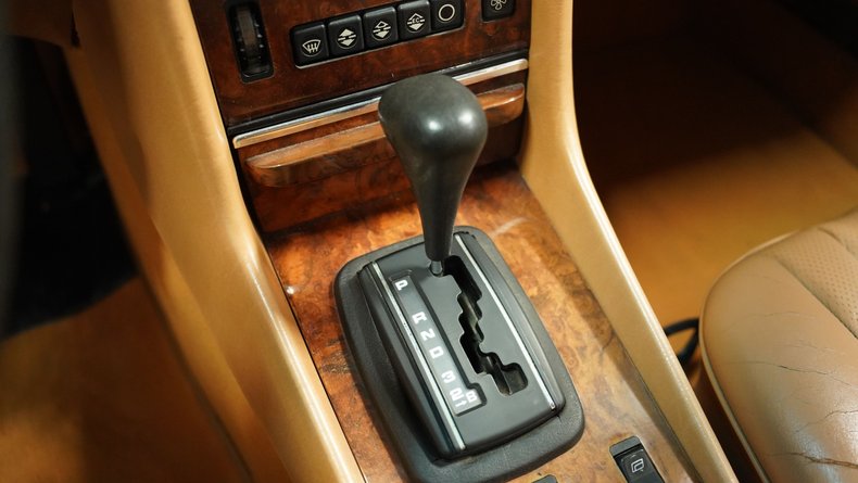 Mercedes-benz-380sl-1985-Schwarz-Black-Java-13