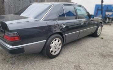 Mercedes-benz-400e-1992-1