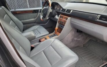 Mercedes-benz-400e-1992-12