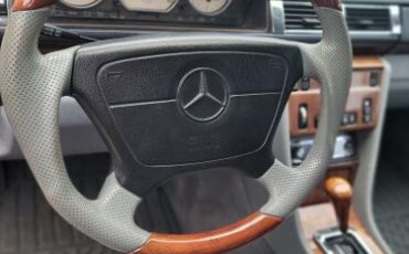 Mercedes-benz-400e-1992-20