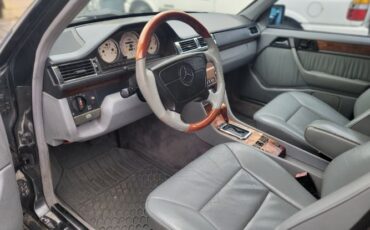 Mercedes-benz-400e-1992-24