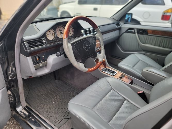 Mercedes-benz-400e-1992-24