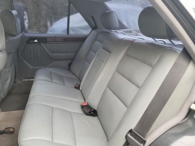 Mercedes-benz-400e-1992-29