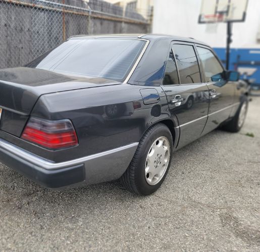Mercedes-benz-400e-1992