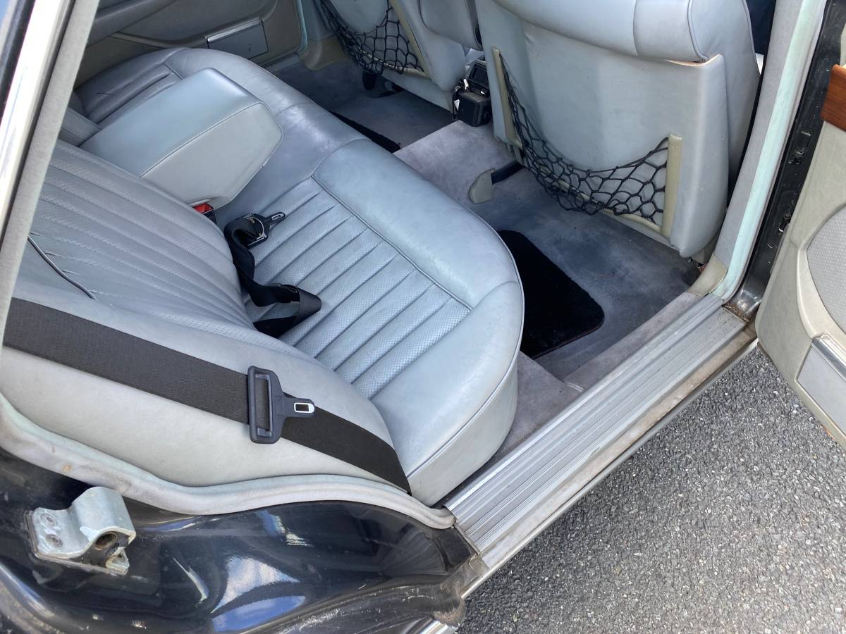 Mercedes-benz-420-420sel-1986-grey-14