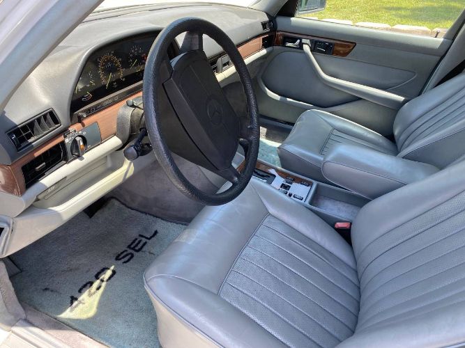 Mercedes-benz-420sel-1986-White-10