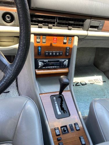 Mercedes-benz-420sel-1986-White-8