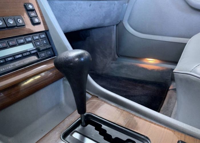 Mercedes-benz-420sel-1988-9