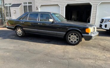 Mercedes-benz-420sel-1989-Black-Burgandy