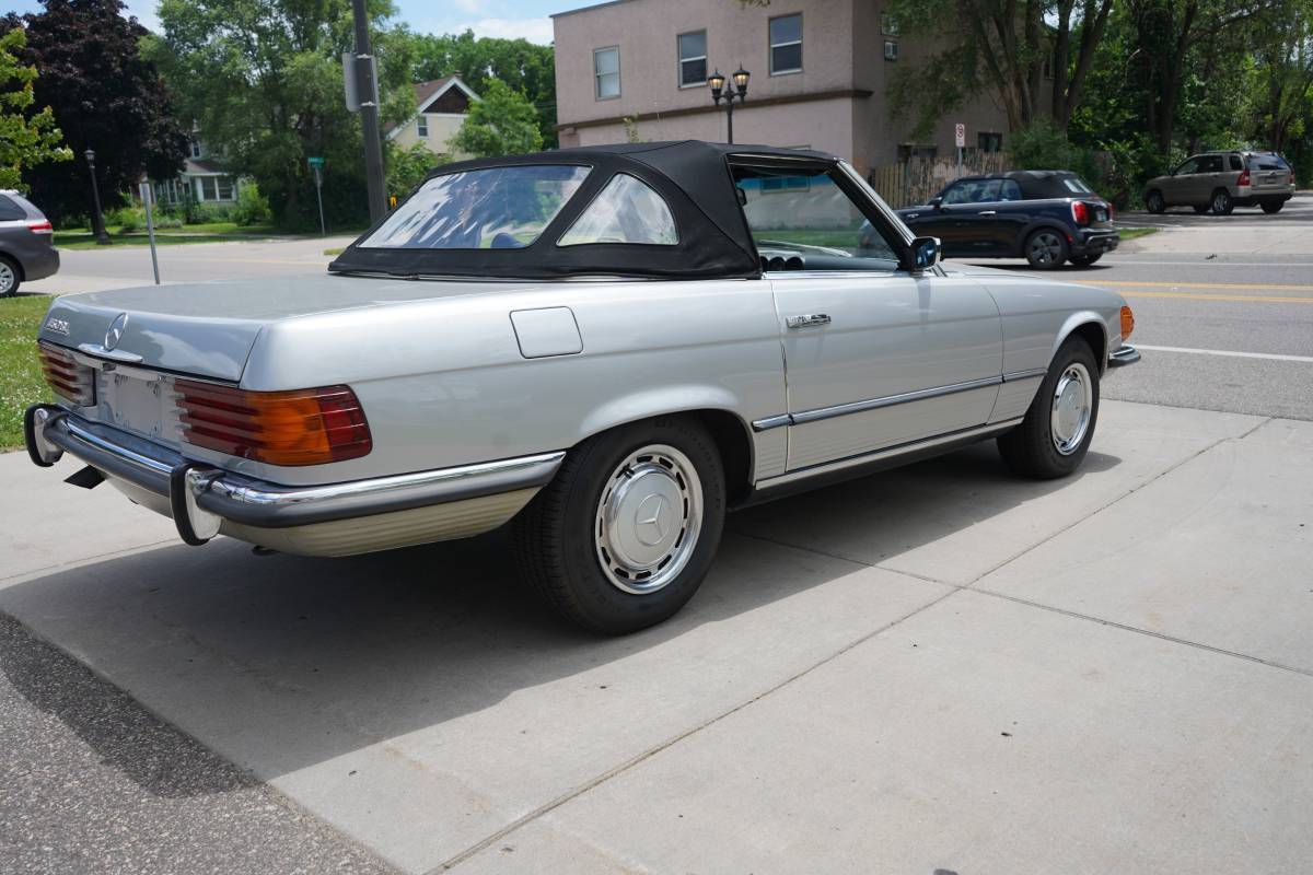 Mercedes-benz-450-sl-1973-silver-10