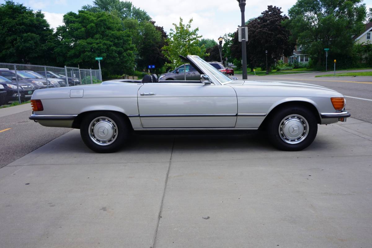 Mercedes-benz-450-sl-1973-silver-3
