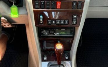 Mercedes-benz-500-500e-1992-silver-11