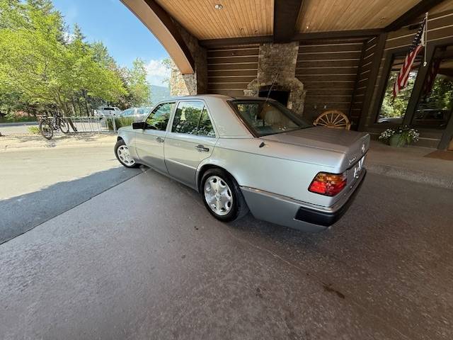 Mercedes-benz-500-500e-1992-silver-19