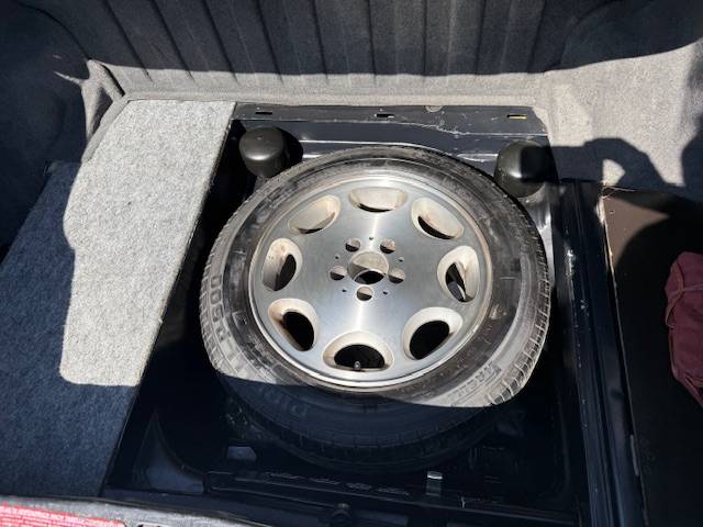 Mercedes-benz-500-500e-1992-silver-20