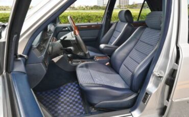 Mercedes-benz-500e-1992-Silver-Blue-12