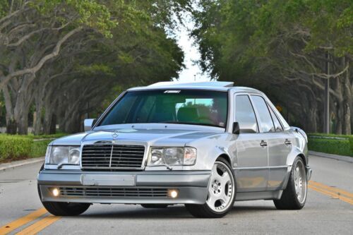 Mercedes-benz-500e-1992-Silver-Blue-18