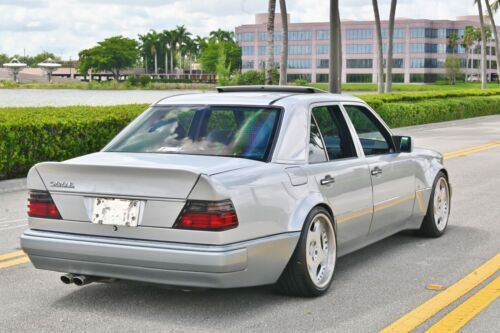 Mercedes-benz-500e-1992-Silver-Blue-19