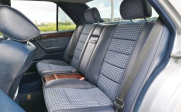 Mercedes-benz-500e-1992-Silver-Blue-2