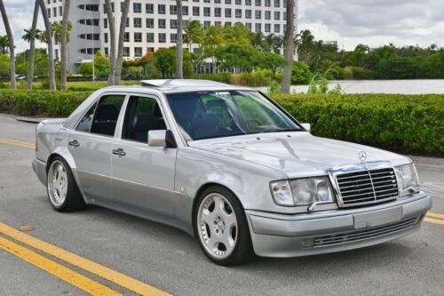 Mercedes-benz-500e-1992-Silver-Blue-4
