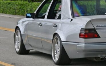 Mercedes-benz-500e-1992-Silver-Blue-6