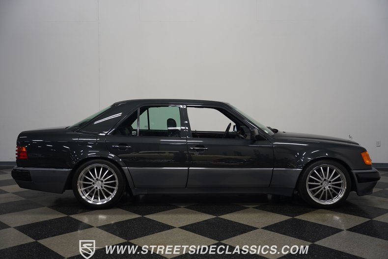 Mercedes-benz-500e-1993-Black-Black-27