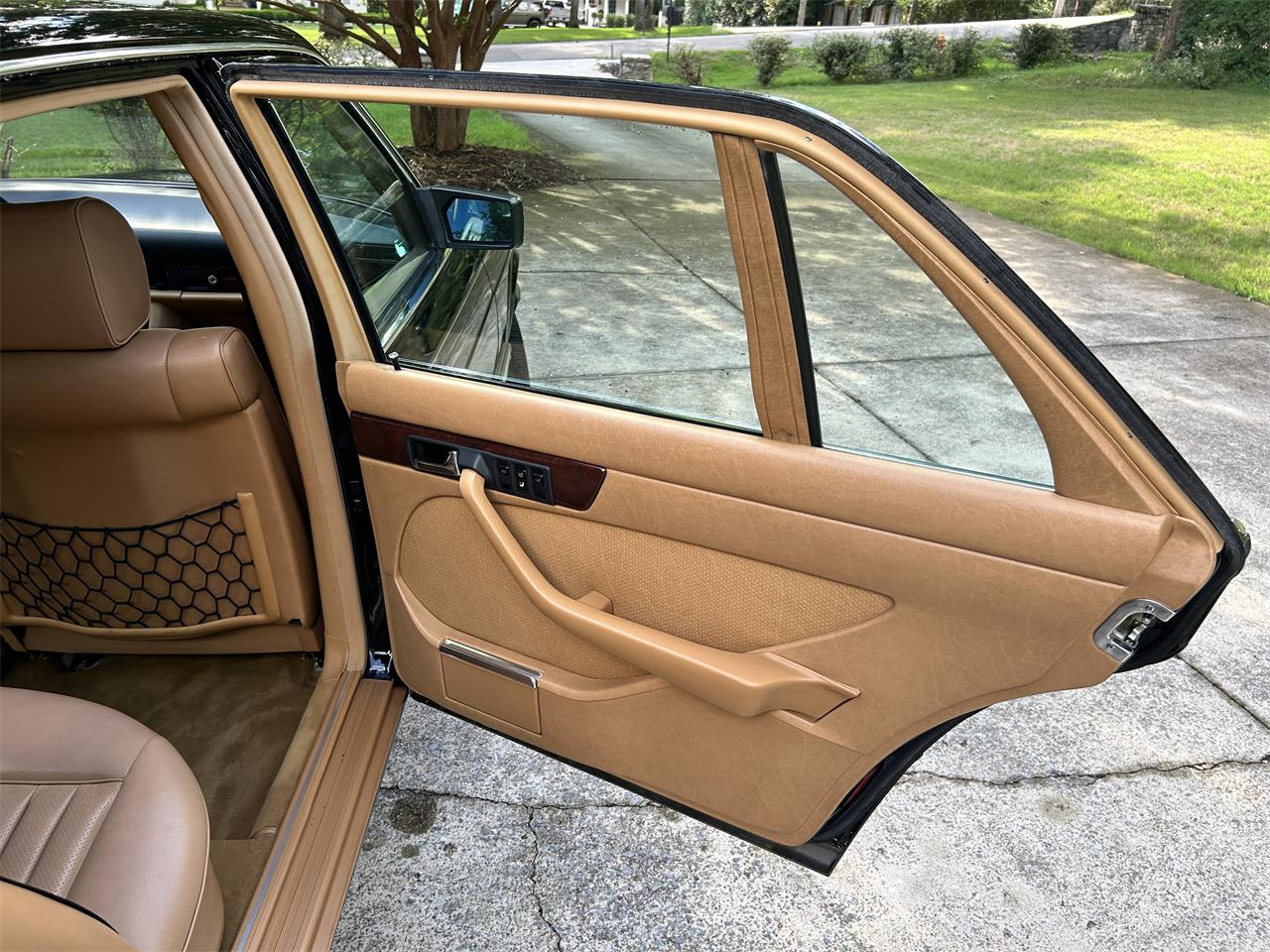 Mercedes-benz-500sel-1985-Black-Palomino-13