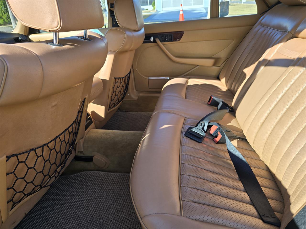 Mercedes-benz-500sel-1985-Pale-Yellow-Tan-17
