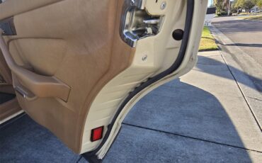 Mercedes-benz-500sel-1985-Pale-Yellow-Tan-18