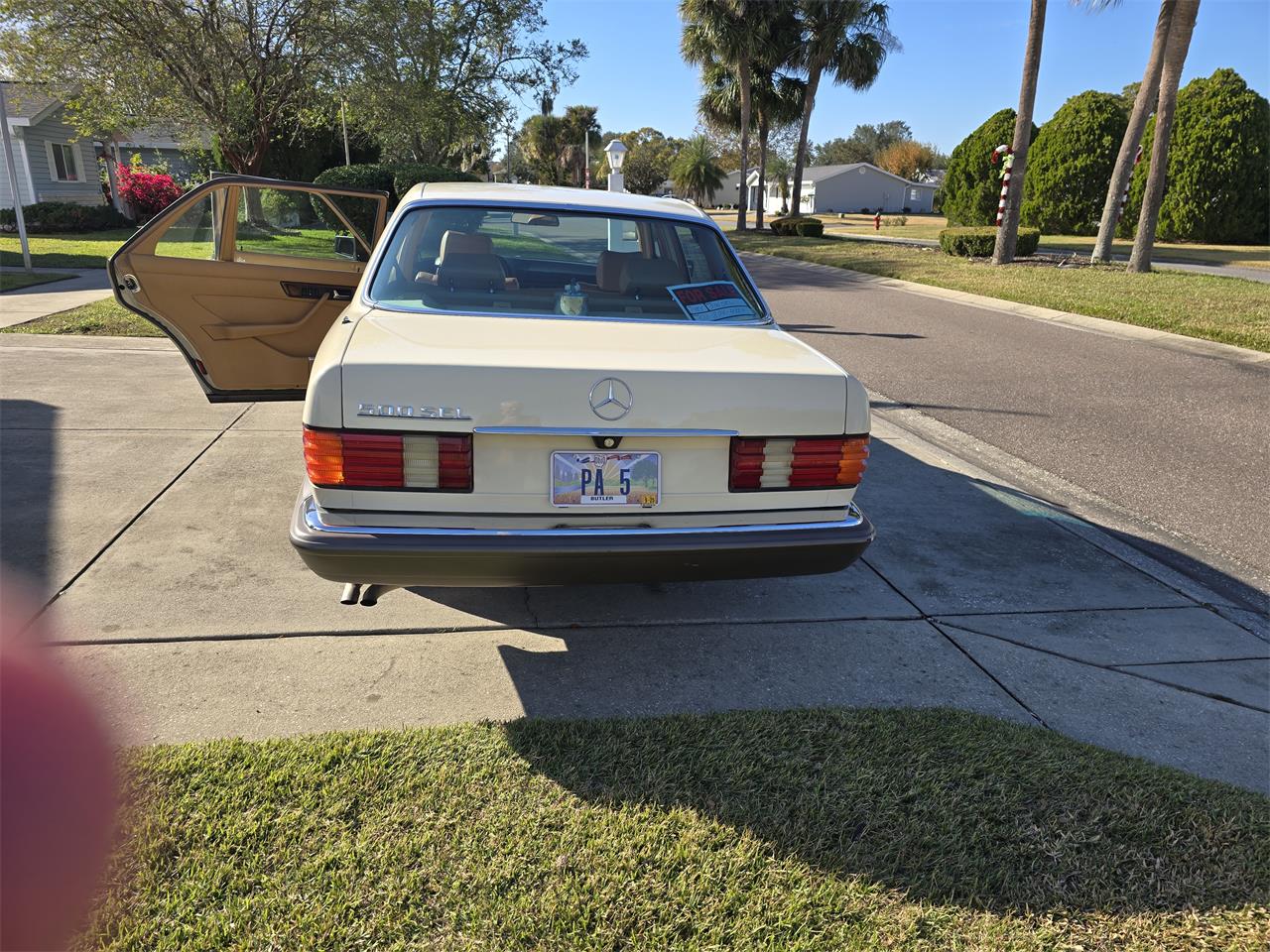 Mercedes-benz-500sel-1985-Pale-Yellow-Tan-7