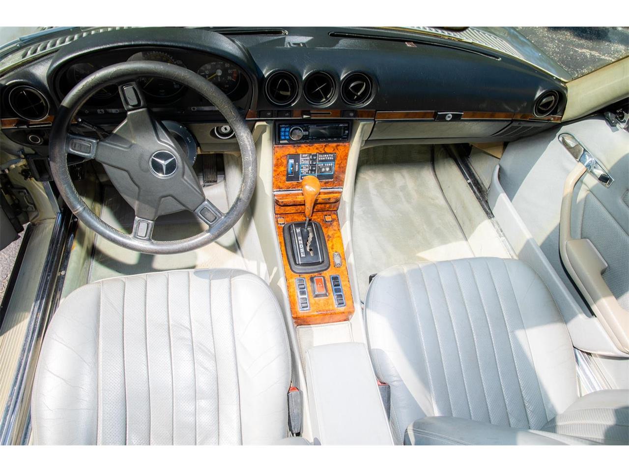 Mercedes-benz-500slc-1981-Silver-Gray-11