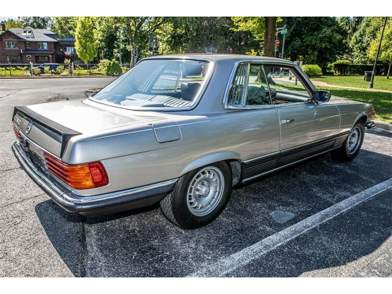 Mercedes-benz-500slc-1981-Silver-Gray-7