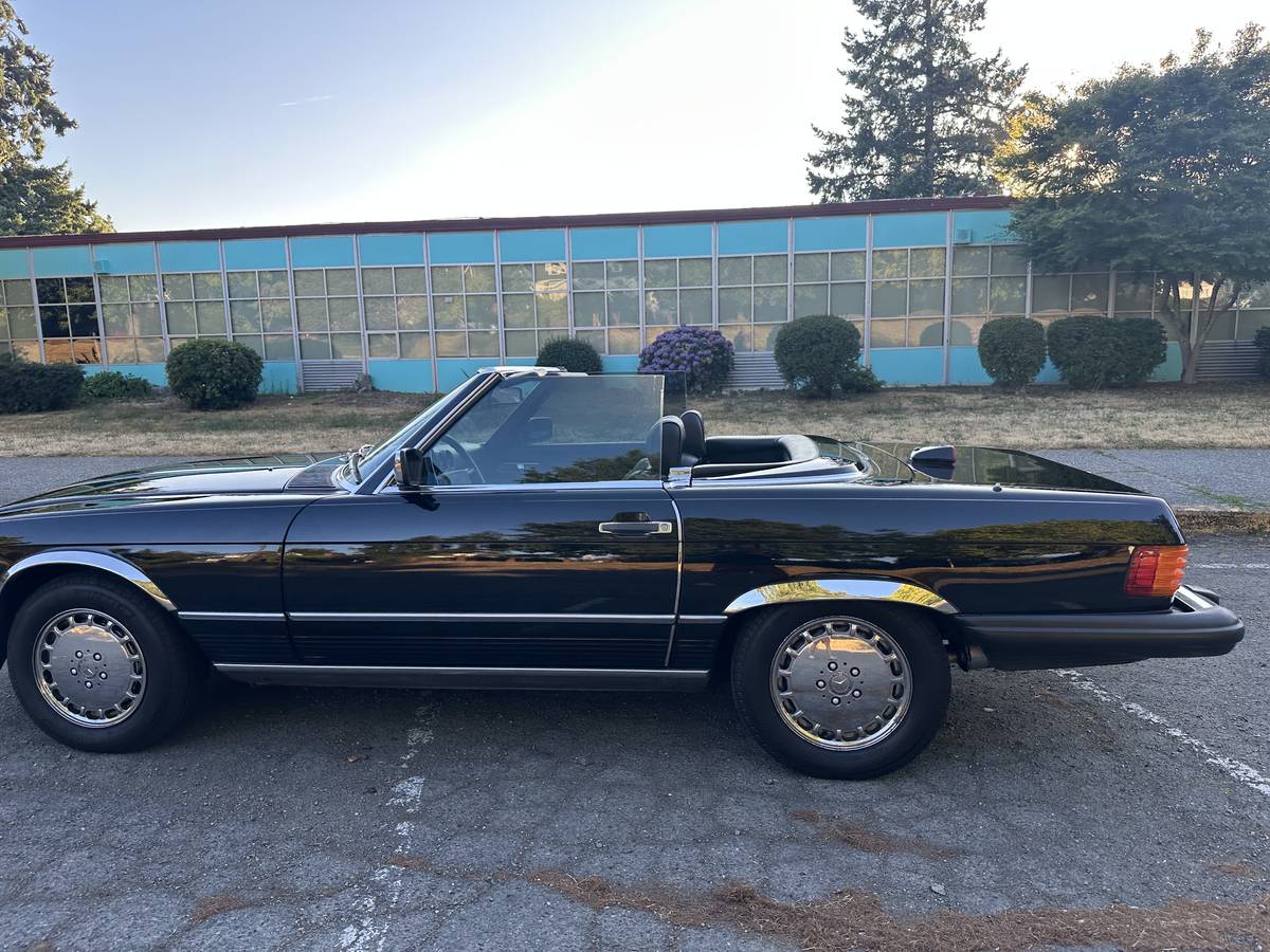 Mercedes-benz-560-560sl-1986-black-5