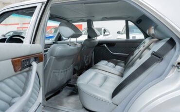 Mercedes-benz-560-series-sel-4d-1991-silver-14