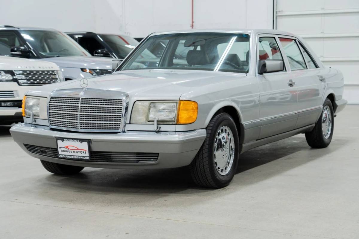 Mercedes-benz-560-series-sel-4d-1991-silver-2