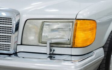 Mercedes-benz-560-series-sel-4d-1991-silver-3