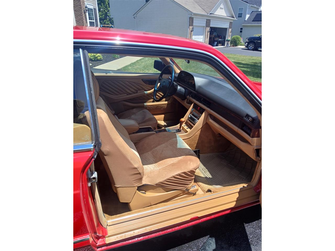 Mercedes-benz-560sec-1989-Red-Tan-6