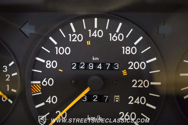 Mercedes-benz-560sec-1990-Havana-Brown-Tan-39