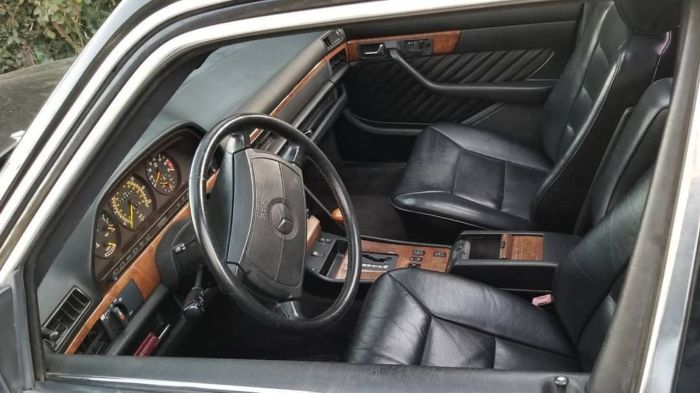 Mercedes-benz-560sel-1989-Black-Black-6