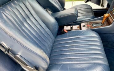 Mercedes-benz-560sl-1986-Artic-white-Blue-8