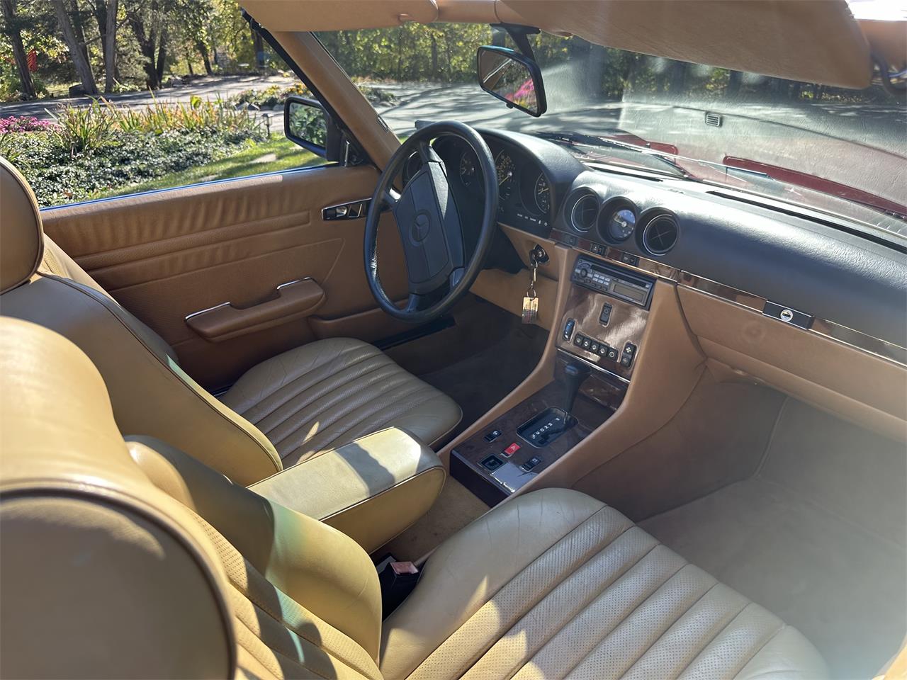 Mercedes-benz-560sl-1986-Maroon-Tan-9
