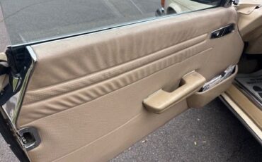 Mercedes-benz-560sl-1986-Yellow-tan-15